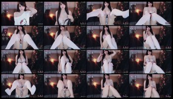 Moonccoi — 22 minute Stripchat female naked cam show, 720p, Aug 21, 2026